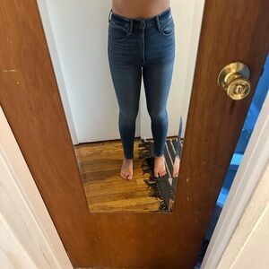 Abercrombie Ultra High Rise Super Skinny Ankle Jeans 26